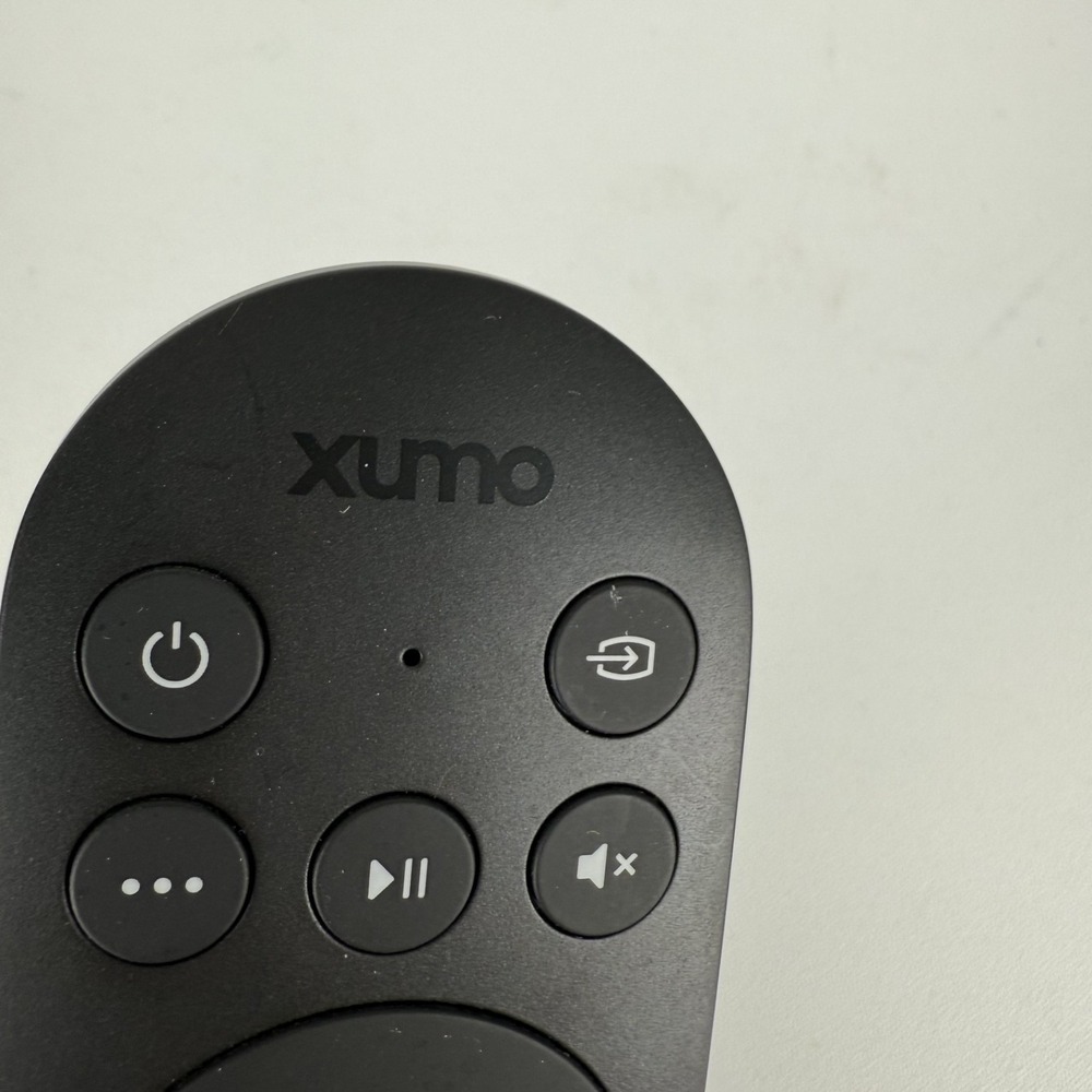 Xumo Xfinity Comcast XR100 Streaming Smart Receiver Device Remote Voice Control - Picture 2 of 4